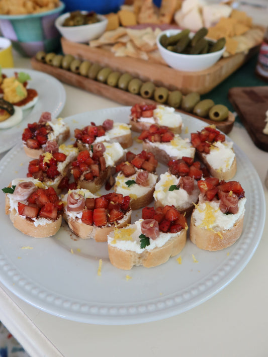 Balsamic Strawberry Crostinis